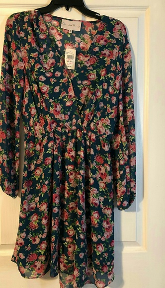 Brand new dress with tags - Picture 1 of 3